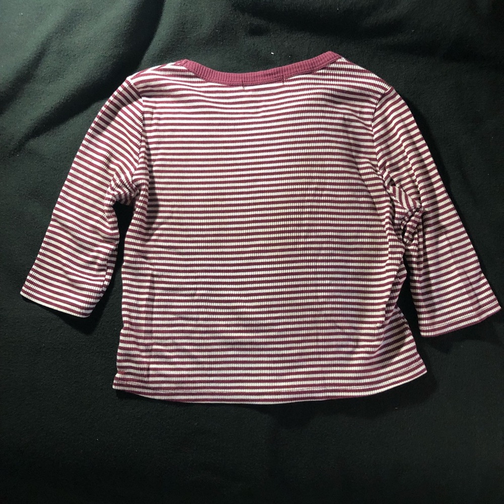 HP 🎉 Striped crop top